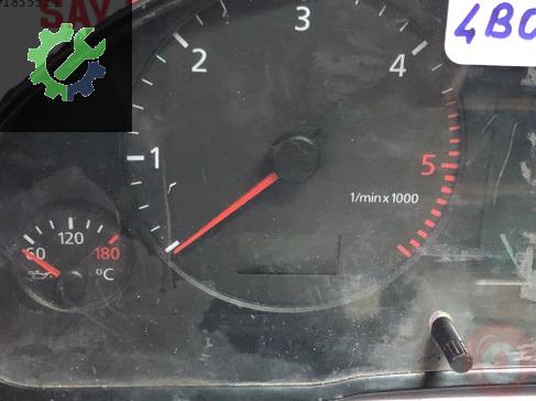 Audi A4 A6 AKN gösterge saati 4B0920930K