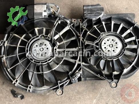 Audi A4 Fan 8E0121205M çıkma parça