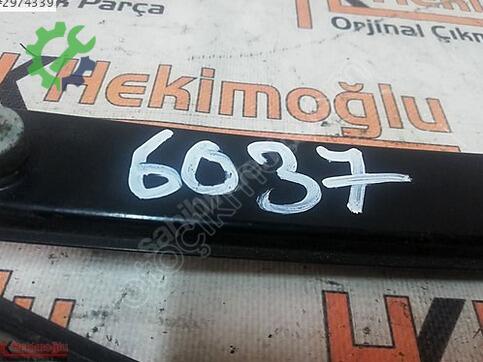 Audi A4 8K0959811 çıkma parça