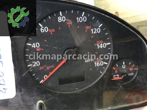 Audi A4 Gösterge Paneli 4B0920980M çıkma parça