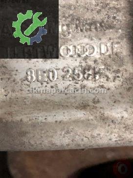 Audi A4 Taşıyıcı 8E0258F çıkma parça