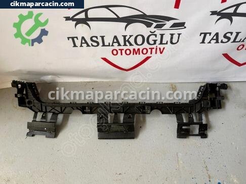 Audi A4 Arka Tampon çıkma parça