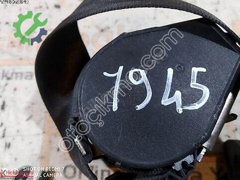 Audi A4 8K0857805R çıkma parça