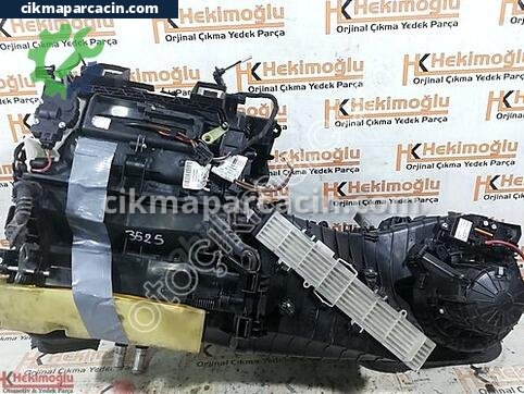 Audi A4 Kalorifer çıkma parça