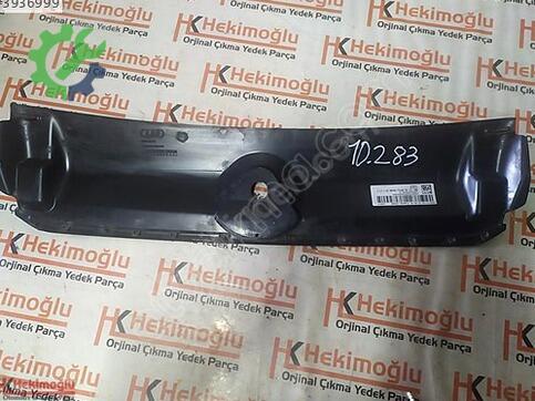 Audi A4 8W0807081 çıkma parça