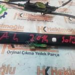 AUDİ A4 CAM KRİKOSU SOL ÖN 8K0837461D (2014)