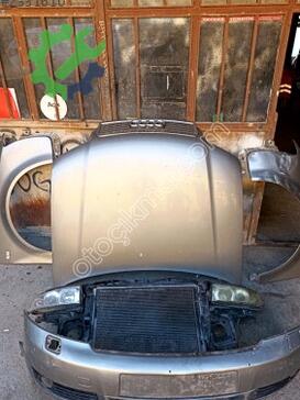 Audi A4 Kaput çıkma parça