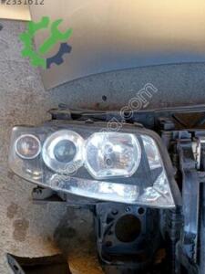 Audi A4 Orijinal Çıkma Sağ Ön Far