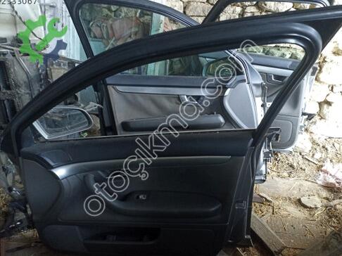 Audi A4 Sağ Ön Kapı çıkma parça