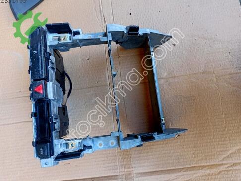 Audi A4 Gösterge Paneli çıkma parça