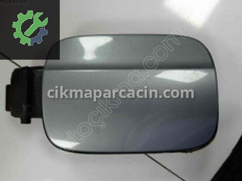 Audi A4 Depo Kapağı çıkma parça