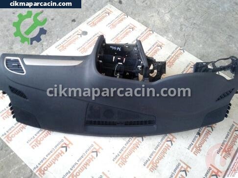 Audi A4 Göğüs çıkma parça