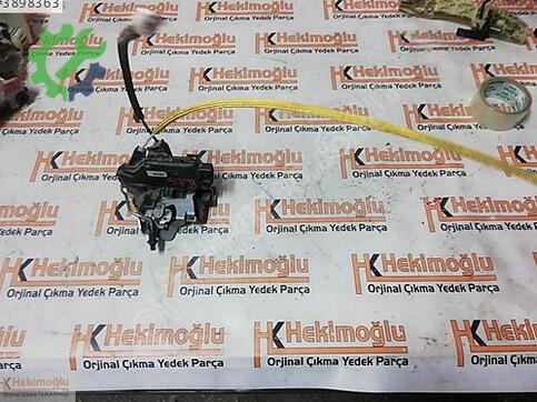 Audi A4 4B0839016G çıkma parça