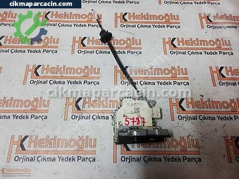 Audi A4 Kapı Kilidi çıkma parça