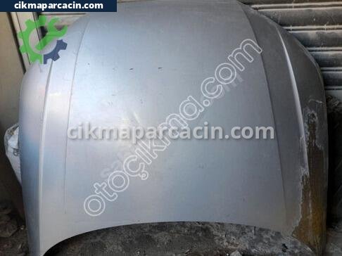 Audi A4 Kaput çıkma parça
