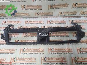 Audi A4 Panjur Tutucu Profil 2018 8W0807771