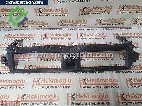 Audi A4 Panjur çıkma parça