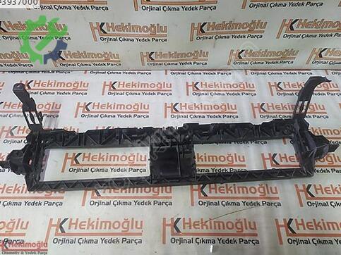 Audi A4 8W0807771 çıkma parça
