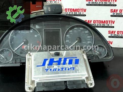 Audi A4 Gösterge Paneli çıkma parça