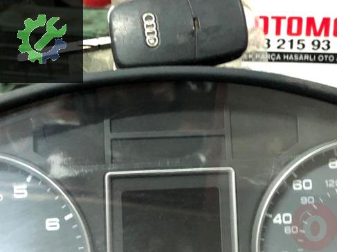 2022 Audi A4 Gösterge Paneli Çıkma Parça Kayseri