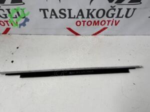 Audi A4 Çıkma Sağ Arka Kapı