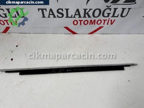 Audi A4 Sağ Arka Kapı çıkma parça