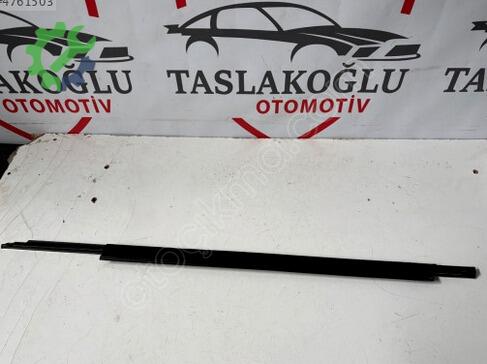 Audi A4 Cam Sıyırıcı çıkma parça
