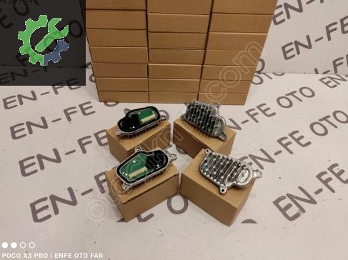 AUDİ A5 SAĞ KÖŞE LED SİNYAL MODÜLÜ 8W6698474A 1