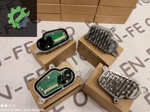 AUDİ A5 SAĞ KÖŞE LED SİNYAL MODÜLÜ 8W6698474A 1