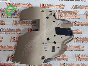 AUDİ A6 50-11 GÖĞÜS ALT PLASTİĞİ DİREKSİYON TARAFI