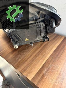 Audi A6 Sağ Ön Far 1EL011150 çıkma parça