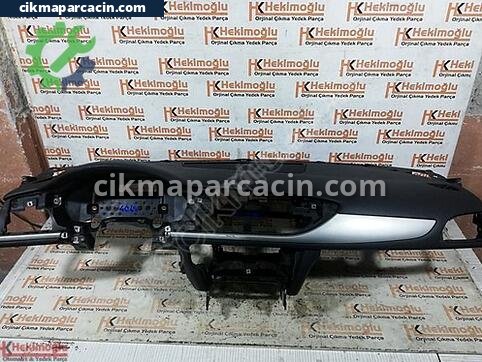 Audi A6 Torpido çıkma parça