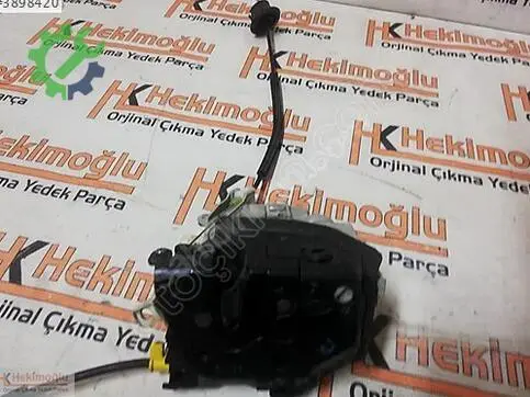Audi A6 Kapı Kilidi 8K0839016C çıkma parça