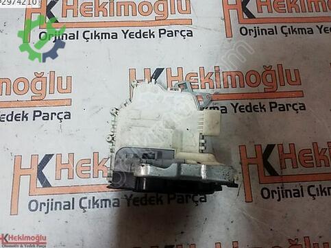Audi A4 8J1837016C çıkma parça