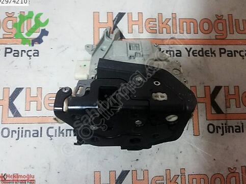 Audi A4 8J1837016C çıkma parça