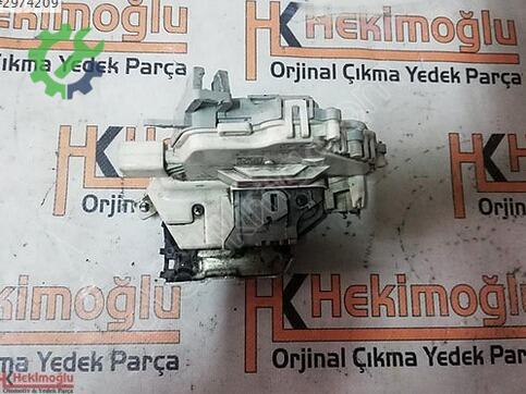 Audi A4 8J1837015C çıkma parça