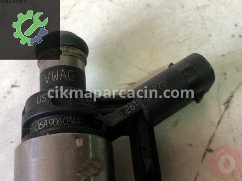 Audi A4 Enjektör 06A906036F çıkma parça