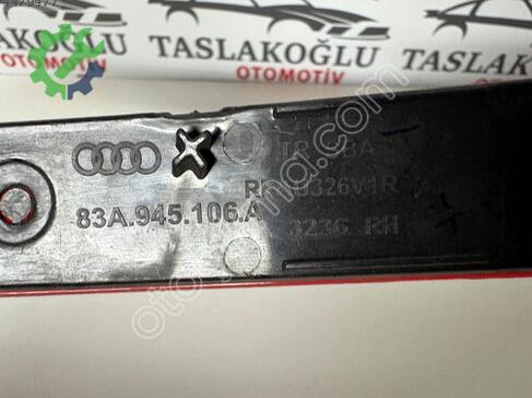 Audi Q3 Reflektör 83A945106A çıkma parça