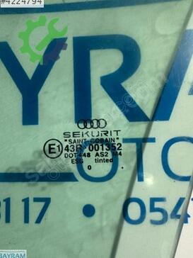 Audi TT Sağ Kapı Camı çıkma parça