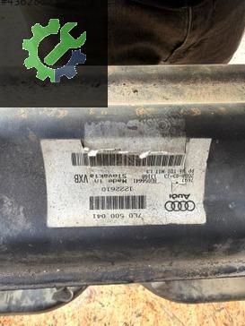 Audi Q7 Travers 7L0500041 çıkma parça