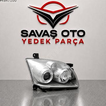 Toyota Avensis Sağ Ön Far çıkma parça