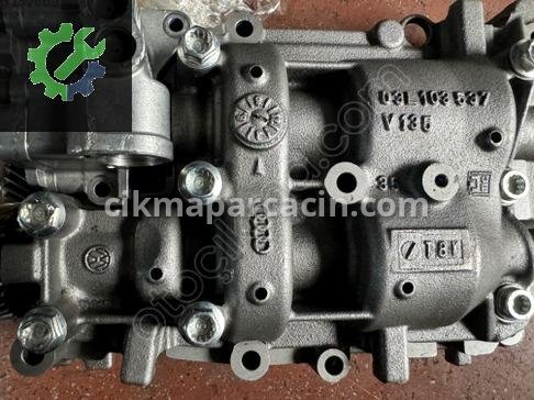 Audi A4 Yağ Pompası 03L 103 537 çıkma parça