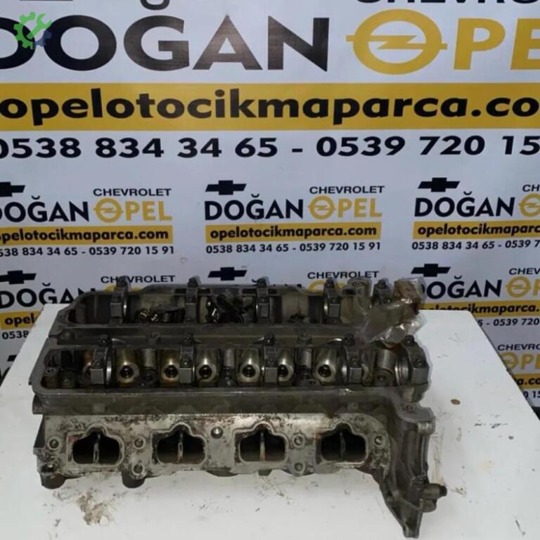 Opel Corsa Silindir Kapağı çıkma parça