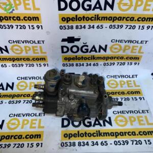 Opel Corsa 1.7 Dizel Çıkma Mazot Pompası Isuzu Motor GM , 97185242
