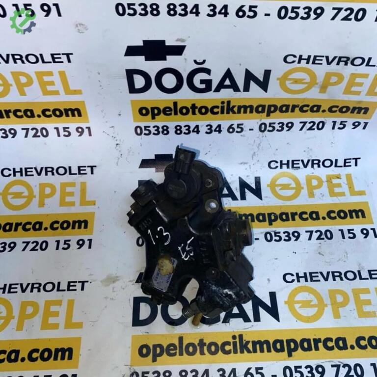 Opel Astra Mazot Pompası çıkma parça