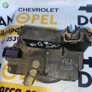 Opel Atra G , Zafira A Çıkma Sağ Ön Kapı Kilidi GM 90561154