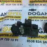 Opel Corsa C, Meriva Çıkma Sol Arka Kapı Kilidi GM 24414138