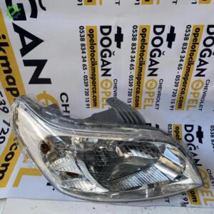 Chevrolet Aveo T250 HB Sağ Ön Far Çıkma