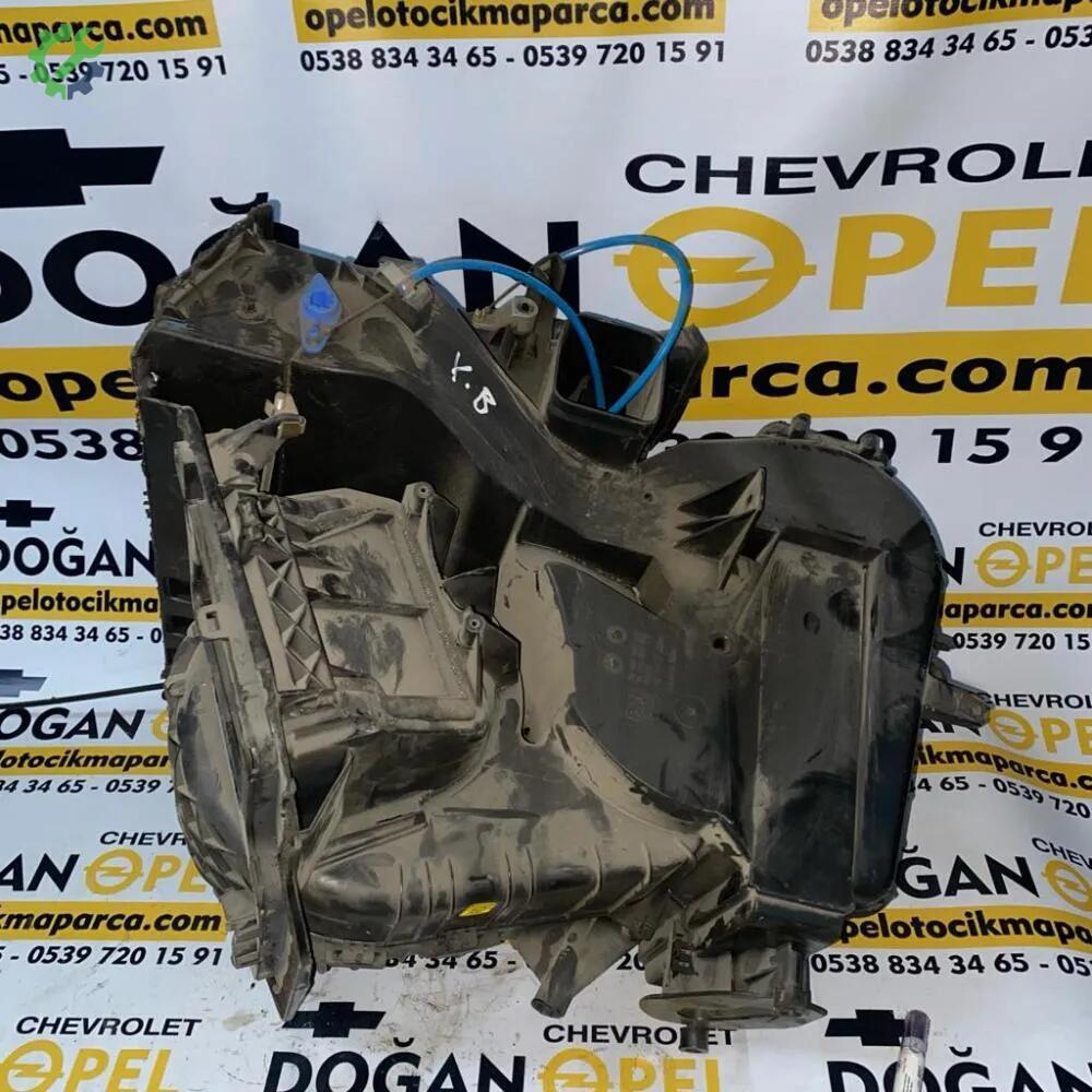 Opel Vectra Kalorifer çıkma parça