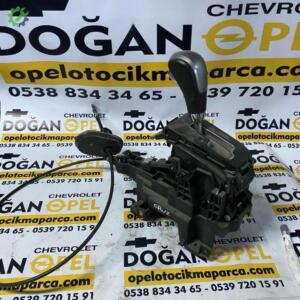 Chevrolet Cruze Çıkma Vites Kol Mekanizması Komple 95976145